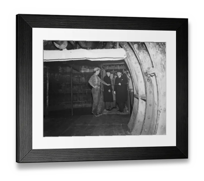 Framed Print : The construction of the Dartford Tunnel, where recently a pilot tunnel was completed