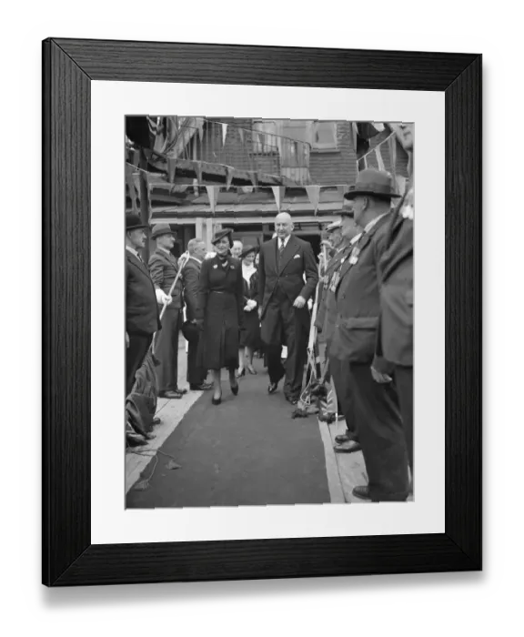Framed Print : The Duchess of Kent and Mr Patterson. 1938 Framed Print : The Duchess of Kent and Mr Patterson. 1938