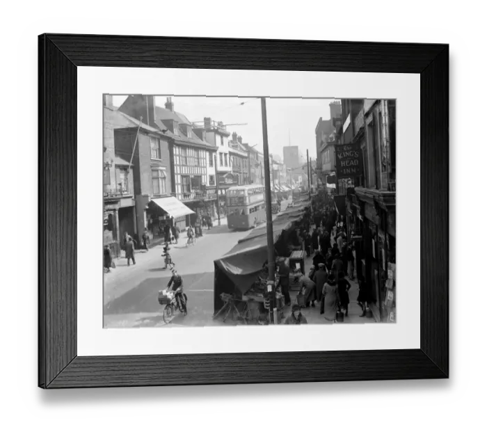 Framed Print : A view of Dartford street market in Dartford High Street. 1936 Framed Print : A view of Dartford street market in Dartford High Street. 1936