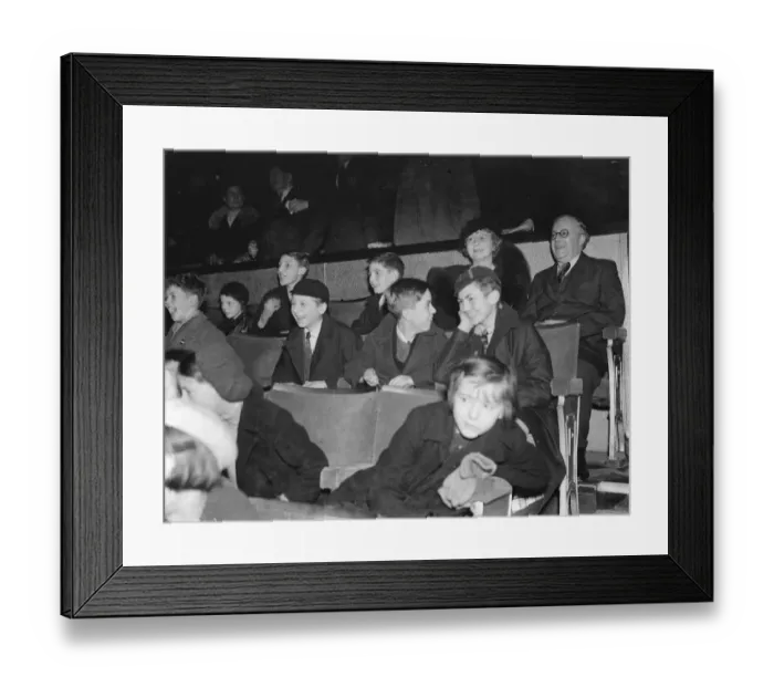 Framed Print : Sir Kingsley and Lady Wood at the poor childrens film showing at Regal Cinema in Sidcup
