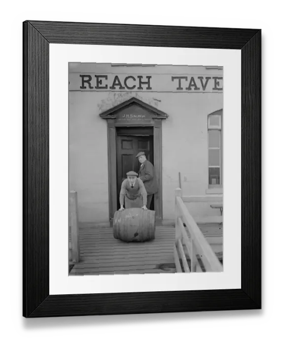Framed Print : A delivery of beer barrels at the Long Reach Tavern, Dartford, Kent Framed Print : A delivery of beer barrels at the Long Reach Tavern, Dartford, Kent