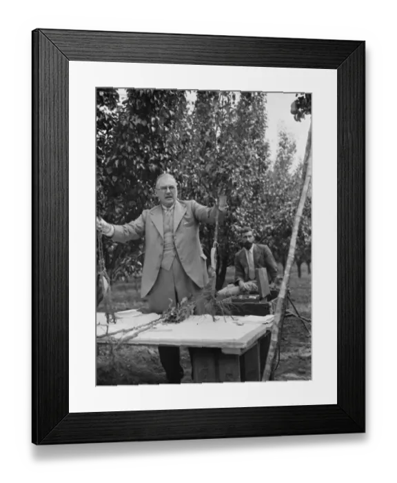 Framed Print : Dr Hatton holding an open air lecture at the East Malling Research Station open day Framed Print : Dr Hatton holding an open air lecture at the East Malling Research Station open day
