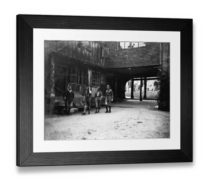 Framed Print : Leicester Square in Penshurst. 1932 Framed Print : Leicester Square in Penshurst. 1932