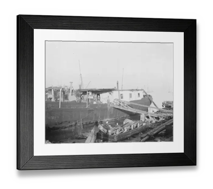 Framed Print : The wrecked ruin of the ship Mockingbird on the side of the river Thames at Gravesend Framed Print : The wrecked ruin of the ship Mockingbird on the side of the river Thames at Gravesend