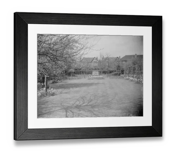 Framed Print : Mr Swans house and garden at 21 Rectory Lane in Sidcup, Kent. 1939 Framed Print : Mr Swans house and garden at 21 Rectory Lane in Sidcup, Kent. 1939
