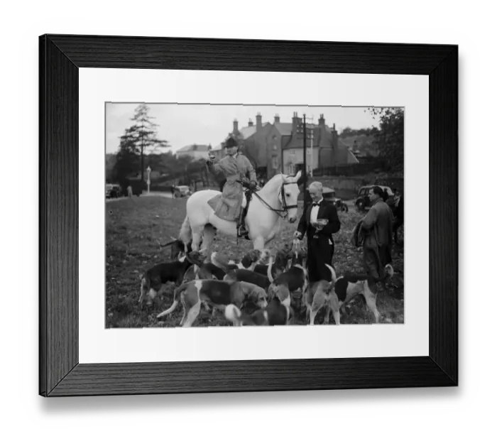 Framed Print : R A Draghunt. Captain Bolton with the hounds. While the waiters provide titbits Framed Print : R A Draghunt. Captain Bolton with the hounds. While the waiters provide titbits