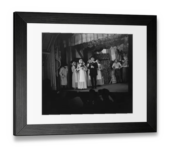 Framed Print : Petts Wood Operatic Society performing on stage. 1936 Framed Print : Petts Wood Operatic Society performing on stage. 1936