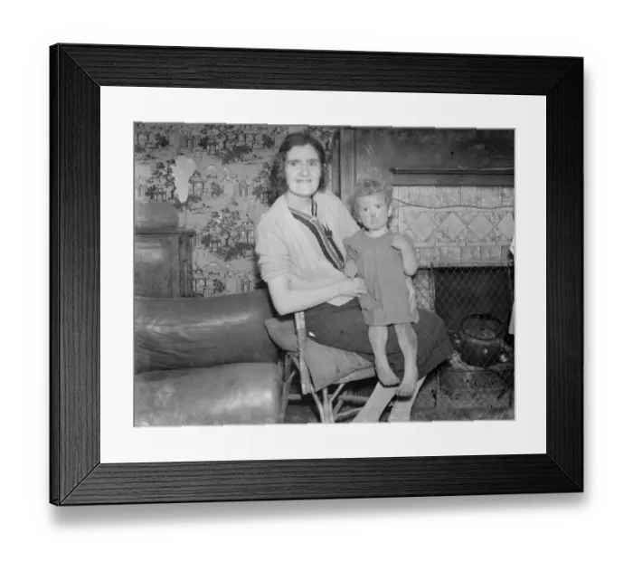 Framed Print : Mrs Pope with her daughter Dorothy Pope, the lost child who has been found following