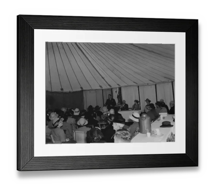 Framed Print : A Primrose League fete in Orpington, Kent. 1939