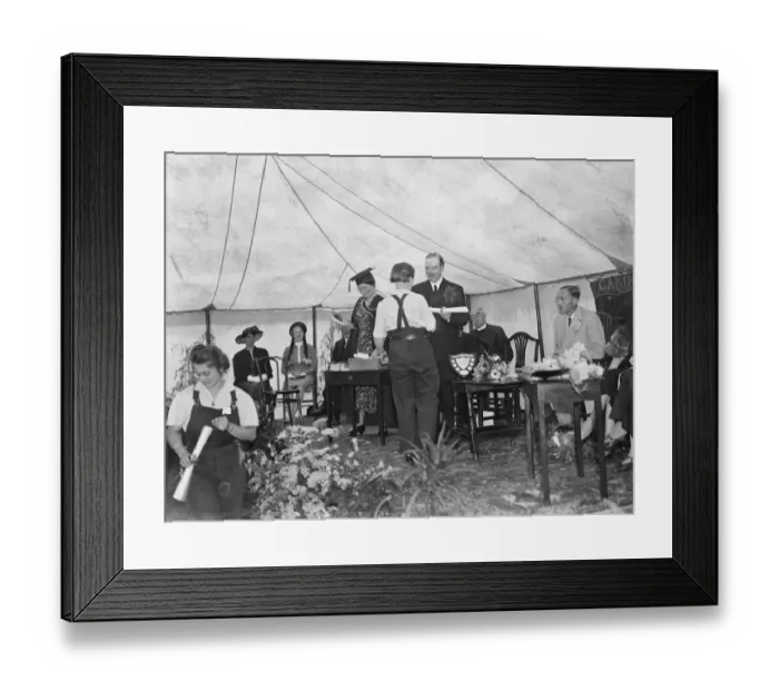 Framed Print : Speech day at the Swanley Horticultural College, Kent. Students are presented with Framed Print : Speech day at the Swanley Horticultural College, Kent. Students are presented with