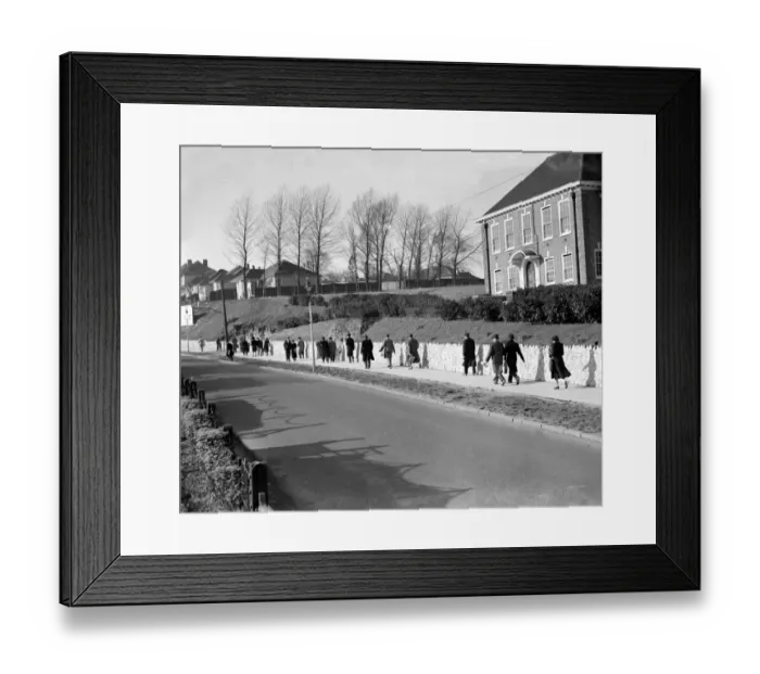 Framed Print : Crofton Road, Orpington. 11 February 1939 Framed Print : Crofton Road, Orpington. 11 February 1939