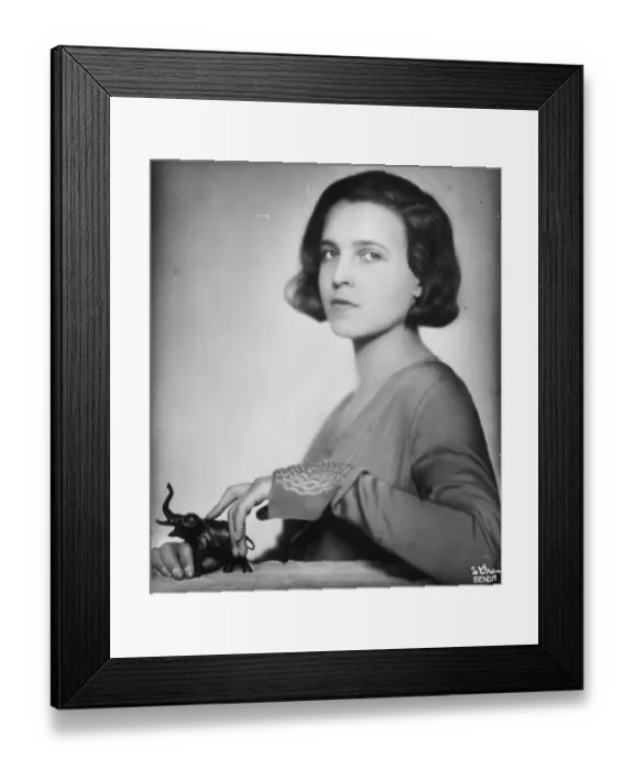 Framed Print : Fraulein Lisl Goldarbeiter, who has been chosen as Miss Austria 1929. 4 February Framed Print : Fraulein Lisl Goldarbeiter, who has been chosen as Miss Austria 1929. 4 February