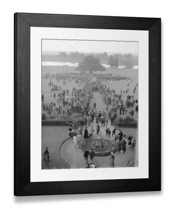 Framed Print : The Drumhead Service and National Service demonstration at Danson Park in Bexleyheath
