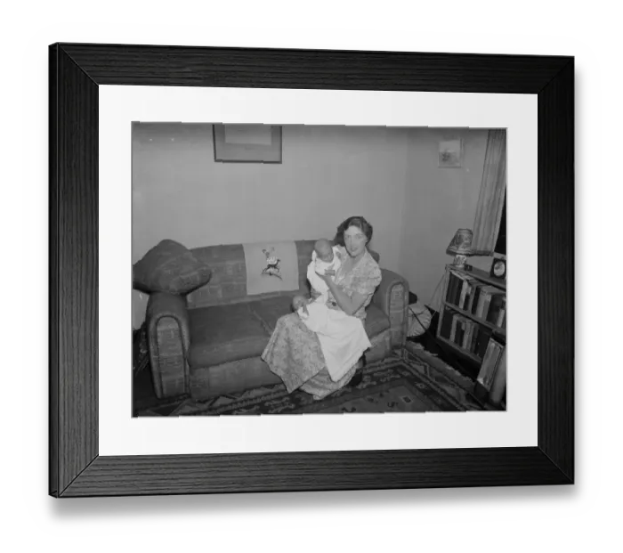 Framed Print : Mrs Herbert with her twin sons, North Cray, Kent. 1937