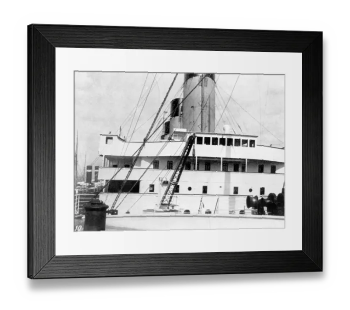Framed Print : The most important point aboard the Titanic, the bridge Framed Print : The most important point aboard the Titanic, the bridge