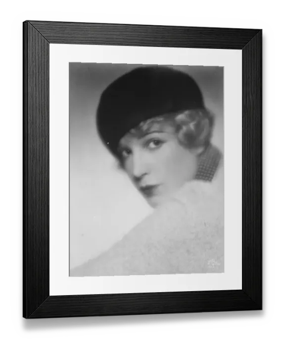 Framed Print : Ronald Colmans new partner. Mlle Lili Damita. 3 April 1928