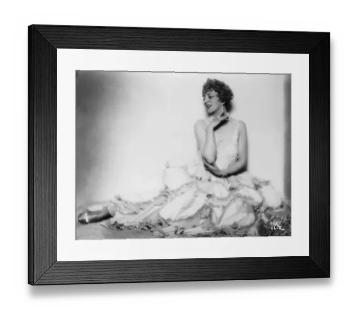 Framed Print : Miss Tessy Harrison, whose marvellous dancing is now drawing great crowds to Framed Print : Miss Tessy Harrison, whose marvellous dancing is now drawing great crowds to
