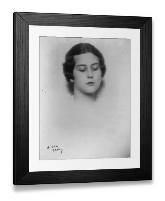Framed Print : Great Great Great daughter of Queen Victoria engaged. HRH Princess Cecilia of
