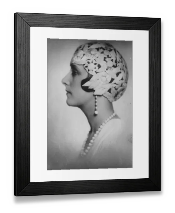 Framed Print : Forty little birds sacrificed to make a beautys cap. Countess de Wengen, wearing Framed Print : Forty little birds sacrificed to make a beautys cap. Countess de Wengen, wearing
