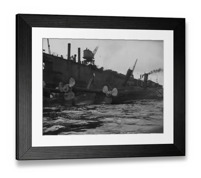 Framed Print : The 27, 000 ton German battlecruiser Derfelinger, scuttled ater the 1914-1918 War Framed Print : The 27, 000 ton German battlecruiser Derfelinger, scuttled ater the 1914-1918 War