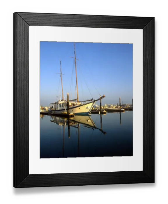 Framed Print : KUWAIT - Marina near Kuwait City Framed Print : KUWAIT - Marina near Kuwait City