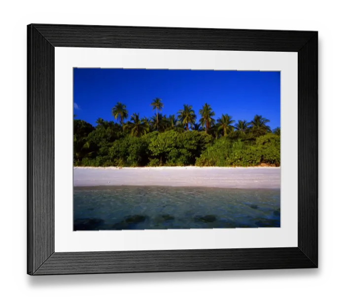 Framed Print : T4. 035 Maldives. Little Bandos