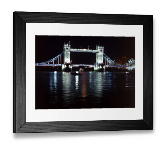 Framed Print : 267 Tower Bridge, London ?2006 Charles Walker / TopFoto Framed Print : 267 Tower Bridge, London ?2006 Charles Walker / TopFoto