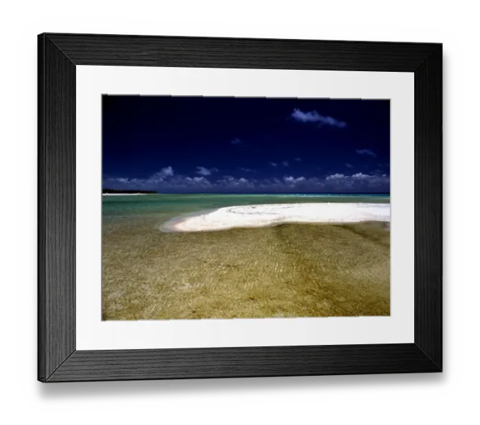 Framed Print : Tropical Islands - Islet on Rangiroa Atoll, Polynesia Framed Print : Tropical Islands - Islet on Rangiroa Atoll, Polynesia