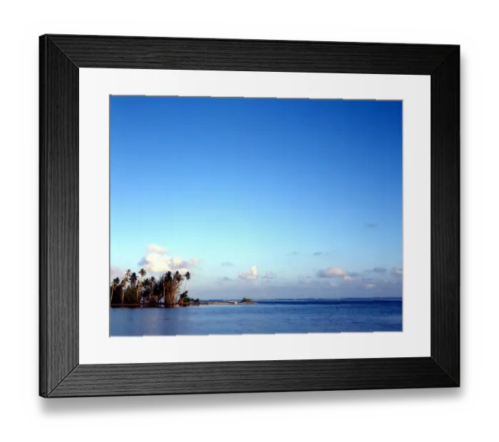 Framed Print : TROPICAL ISLANDS French Polynesia. Beach at Rangiroa