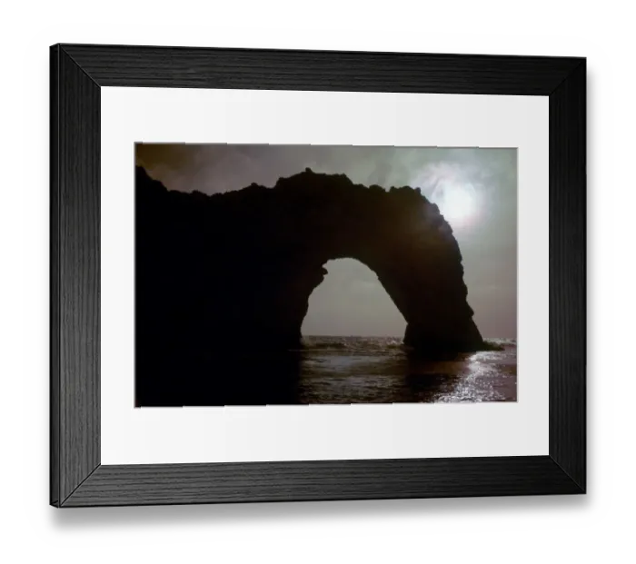 Framed Print : The Durdle Door The natural sea-arch of the Durdle Door. ?2006 Charles Walker Framed Print : The Durdle Door The natural sea-arch of the Durdle Door. ?2006 Charles Walker