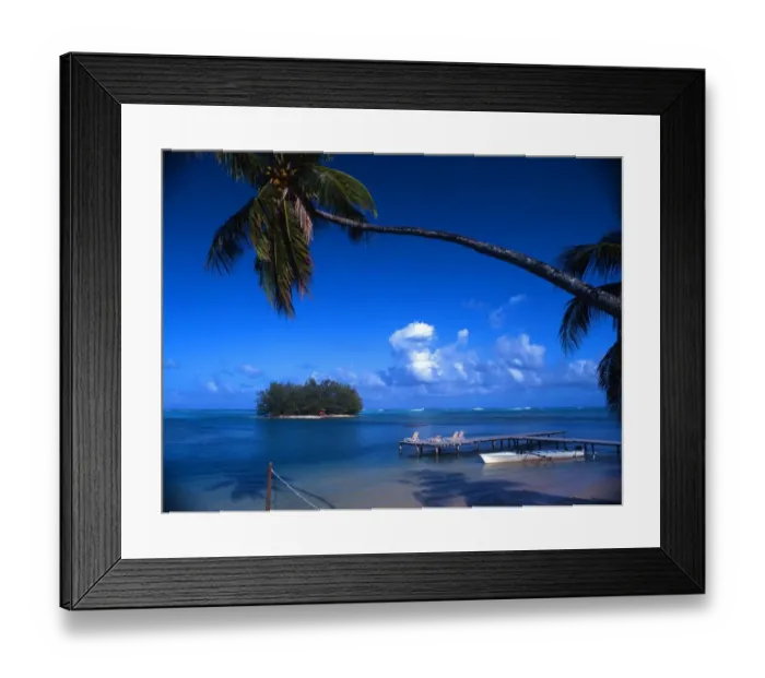 Framed Print : Staging post, palm tree and islet, on the island of Morea (off Tahiti) Framed Print : Staging post, palm tree and islet, on the island of Morea (off Tahiti)