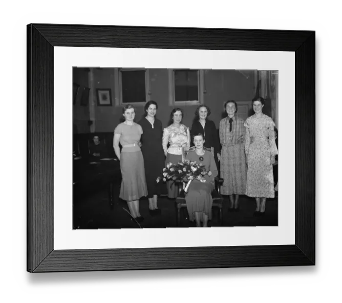 Framed Print : The Dartford Carnival Queen with her attendees. 1936 Framed Print : The Dartford Carnival Queen with her attendees. 1936