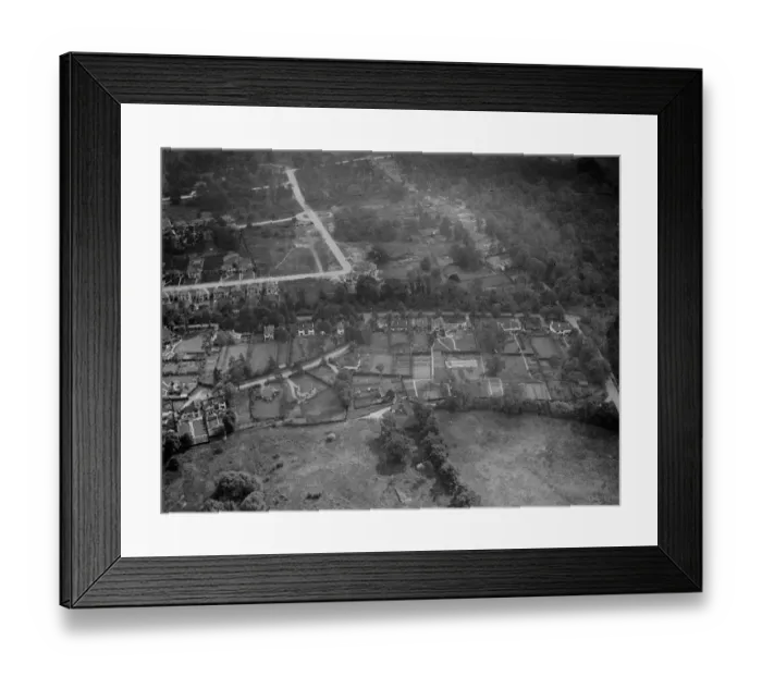Framed Print : An aerial view of Chislehurst, Kent. 1939 Framed Print : An aerial view of Chislehurst, Kent. 1939