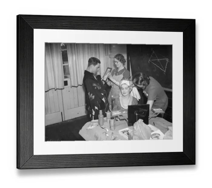Framed Print : The Kerwin Players of Eltham, Kent. Actors playing the part of the Katherine Framed Print : The Kerwin Players of Eltham, Kent. Actors playing the part of the Katherine