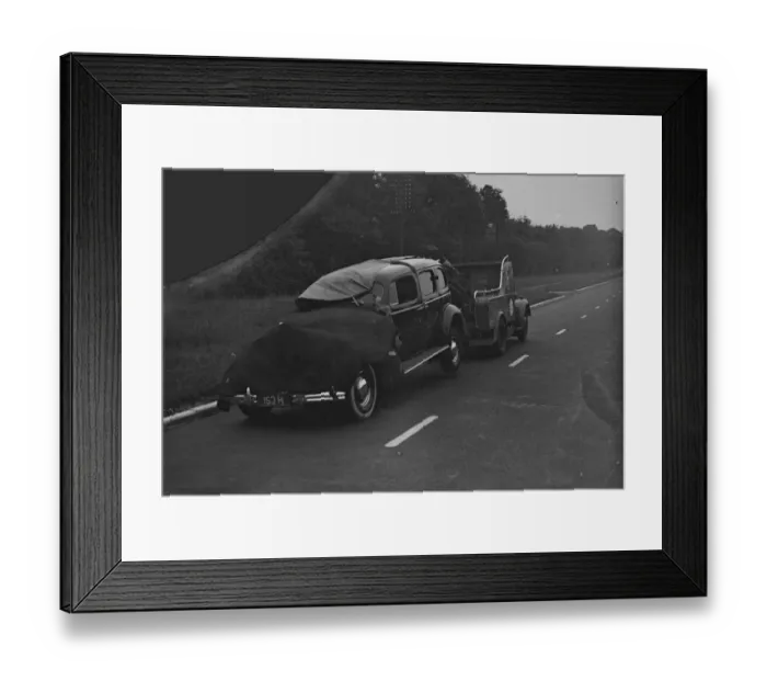 Framed Print : Duchess of Kents car smash. 26 July 1937 Framed Print : Duchess of Kents car smash. 26 July 1937