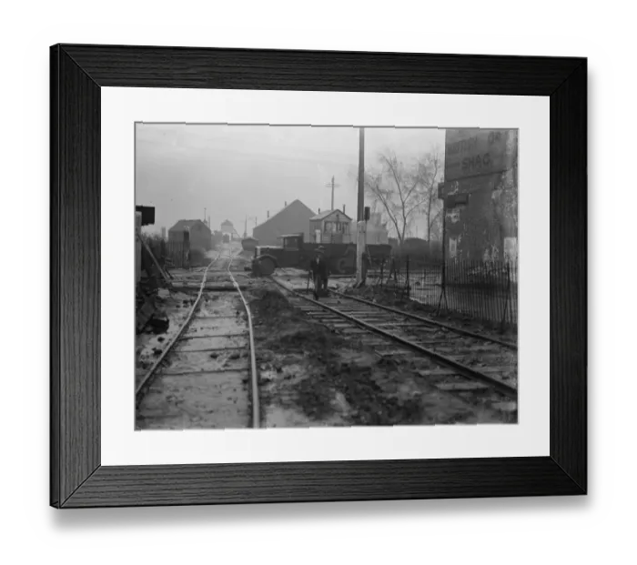 Framed Print : Railway and road repairs taking place at Westwood Erith, London. 1937