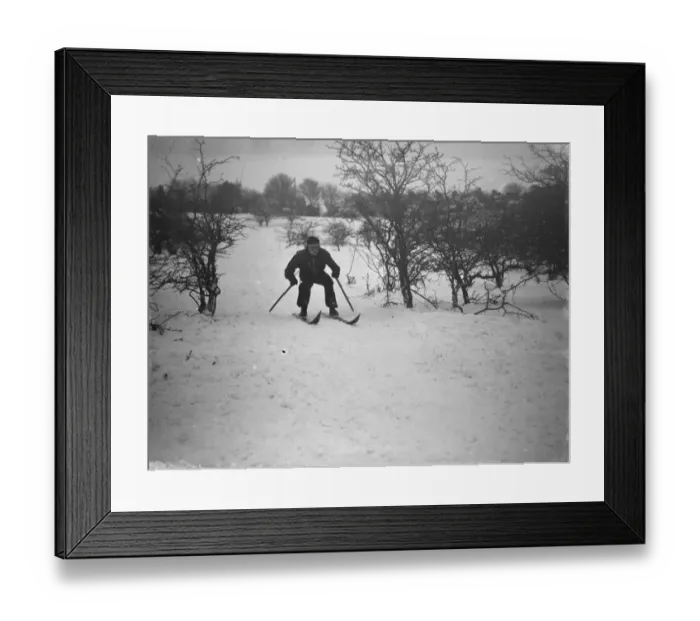 Framed Print : Skiing on Eynsford Hills in Eynsford, Kent. 1938 Framed Print : Skiing on Eynsford Hills in Eynsford, Kent. 1938