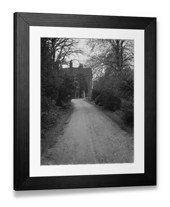 Framed Print : Riseley maternity home in Horton Kirby. The entrance driveway. 1938 Framed Print : Riseley maternity home in Horton Kirby. The entrance driveway. 1938