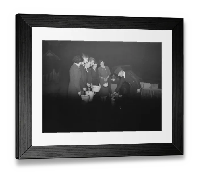 Framed Print : People collecting water from a standpipe after a burst water main in Days Lane, Sidcup Framed Print : People collecting water from a standpipe after a burst water main in Days Lane, Sidcup