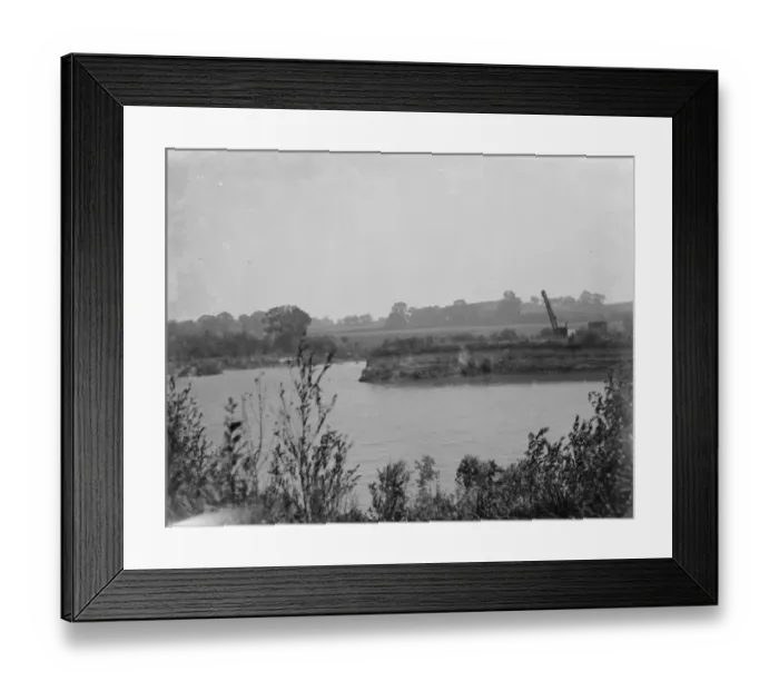 Framed Print : A general view of the site where excavation is under way to dig up a Roman villa Framed Print : A general view of the site where excavation is under way to dig up a Roman villa