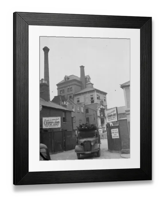Framed Print : The brewery in Dartford, Kent, is being demolished by demolition contractors Syd Framed Print : The brewery in Dartford, Kent, is being demolished by demolition contractors Syd