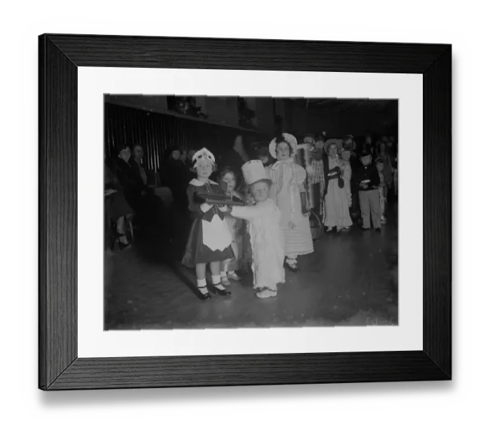 Framed Print : Children in fancy dress costumes a the NSPCC ( National Society for the Prevention Framed Print : Children in fancy dress costumes a the NSPCC ( National Society for the Prevention