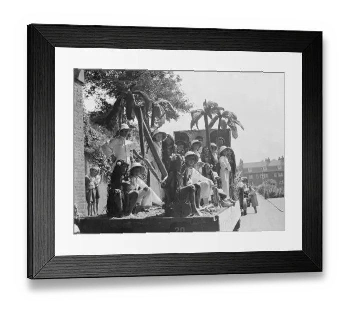 Framed Print : The Gravesend Carnival procession in Kent. South Sea Islands float Framed Print : The Gravesend Carnival procession in Kent. South Sea Islands float