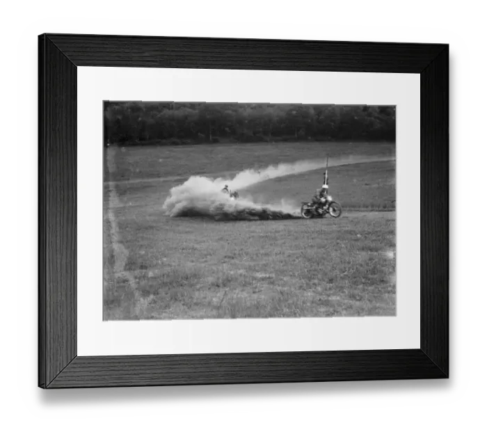 Framed Print : Motor cycle racing at Brands Hatch, Kent. 1935 Framed Print : Motor cycle racing at Brands Hatch, Kent. 1935