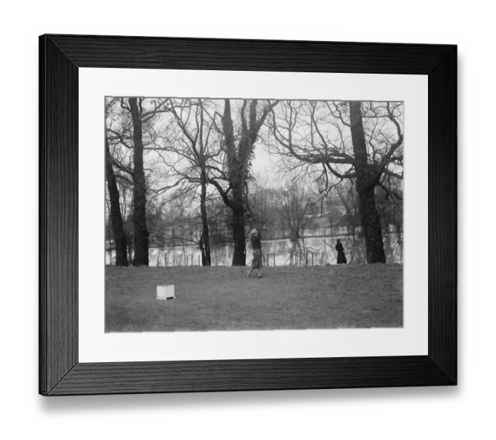 Framed Print : The village of Horton Kirby, Kent, where the river Darent has flooded. Nothing Framed Print : The village of Horton Kirby, Kent, where the river Darent has flooded. Nothing