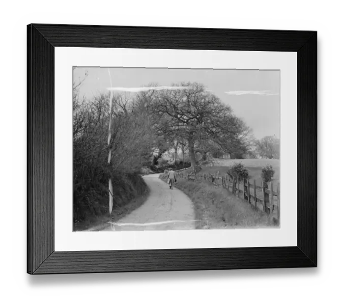Framed Print : Road scene in Lenham, Kent. 1937 Framed Print : Road scene in Lenham, Kent. 1937