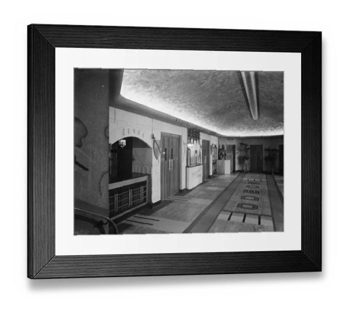 Framed Print : The foyer of the Odeon Cinema, Sidcup showing the Tudor display. 23 March 1938