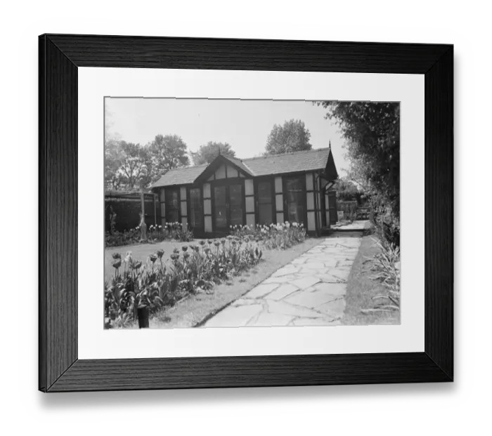 Framed Print : Mr Swans aviary on the grounds of his home at 21 Rectory Lane in Sidcup, Kent Framed Print : Mr Swans aviary on the grounds of his home at 21 Rectory Lane in Sidcup, Kent