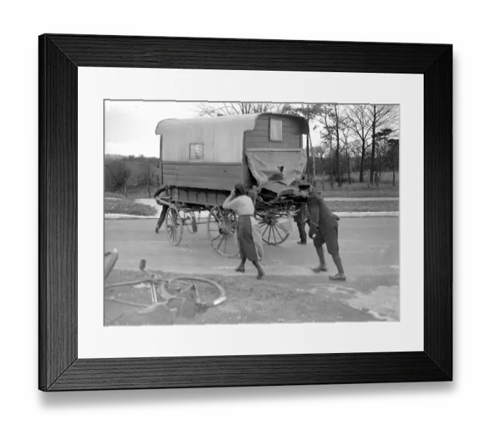 Framed Print : Gipsy Eviction (Chelsfield) caravan, family, policeman Framed Print : Gipsy Eviction (Chelsfield) caravan, family, policeman