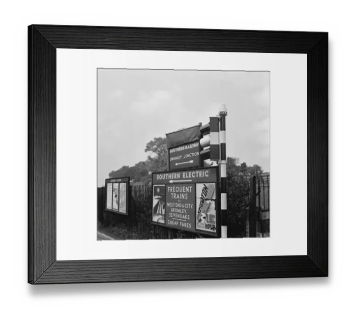 Framed Print : A traffic light in Swanley. 1936 Framed Print : A traffic light in Swanley. 1936